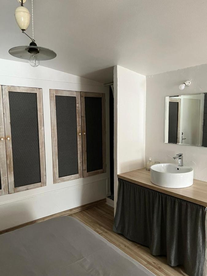 Les Chambres De Pauline Avec Spa Et Climatisation Albertville Exteriör bild